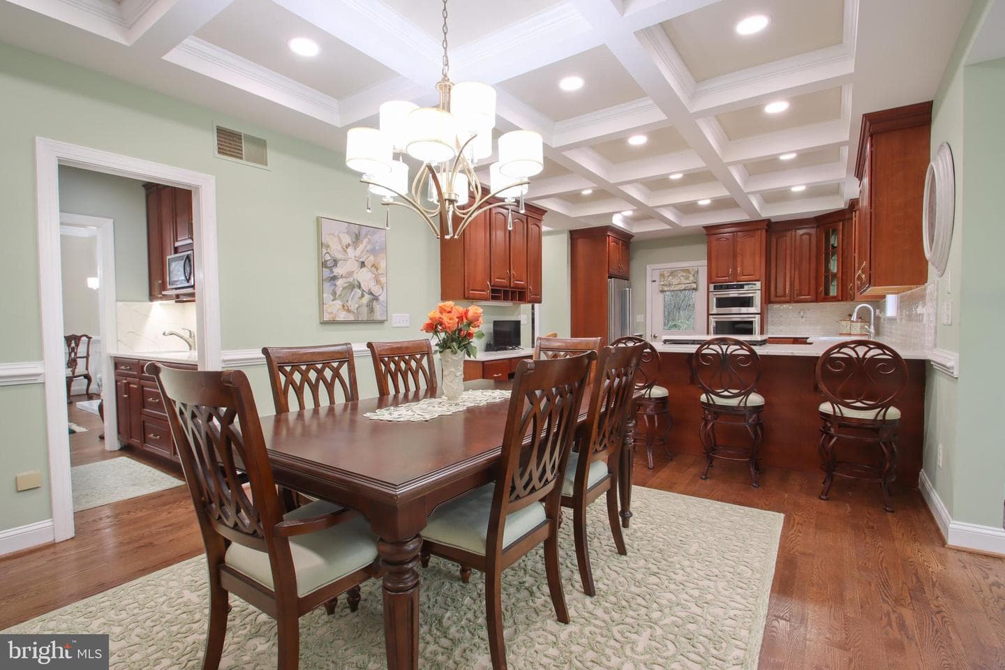 2011 Highland Ridge Drive photo 12