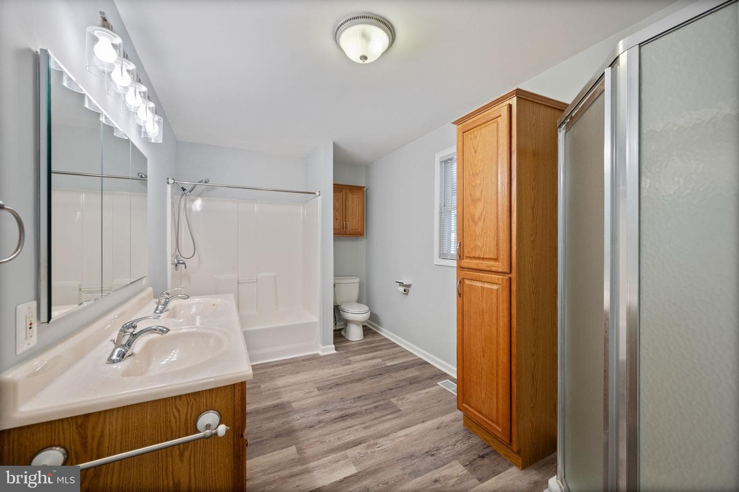 8626 Wise Avenue photo 31