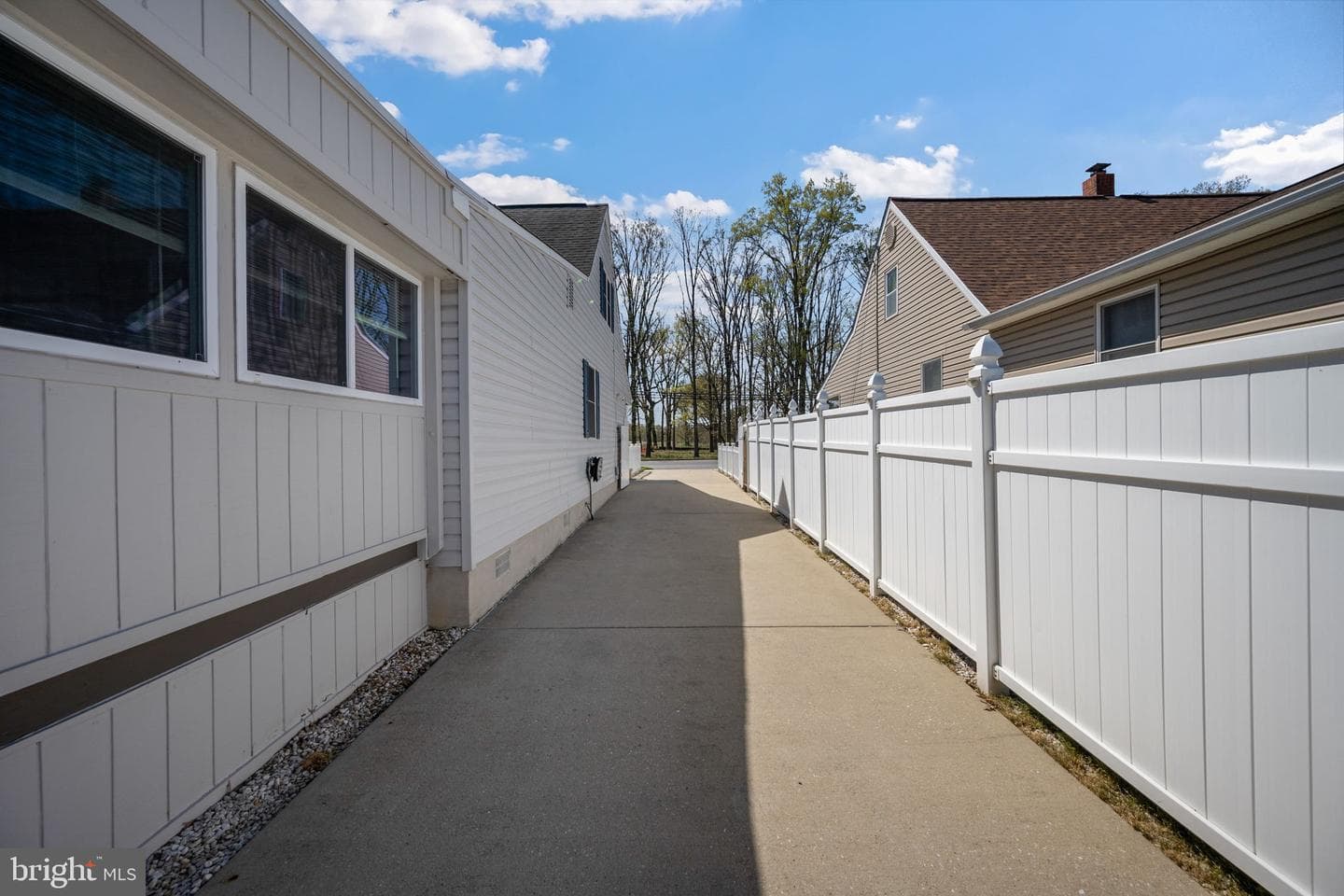 8626 Wise Avenue photo 44