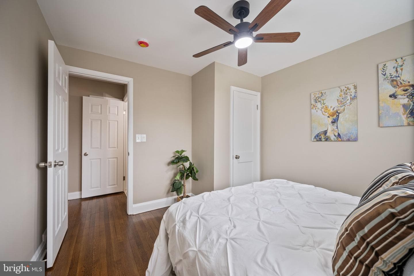 1727 Redwood Avenue photo 15
