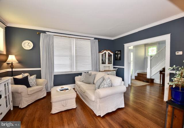 4221 Cardwell Avenue photo 5