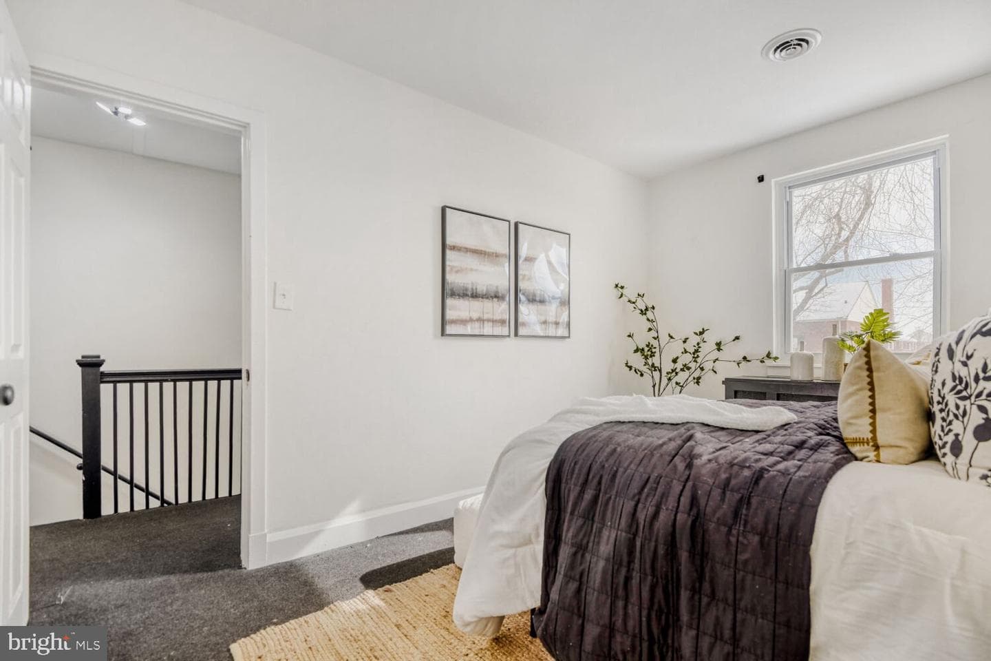 100 Shipway photo 16