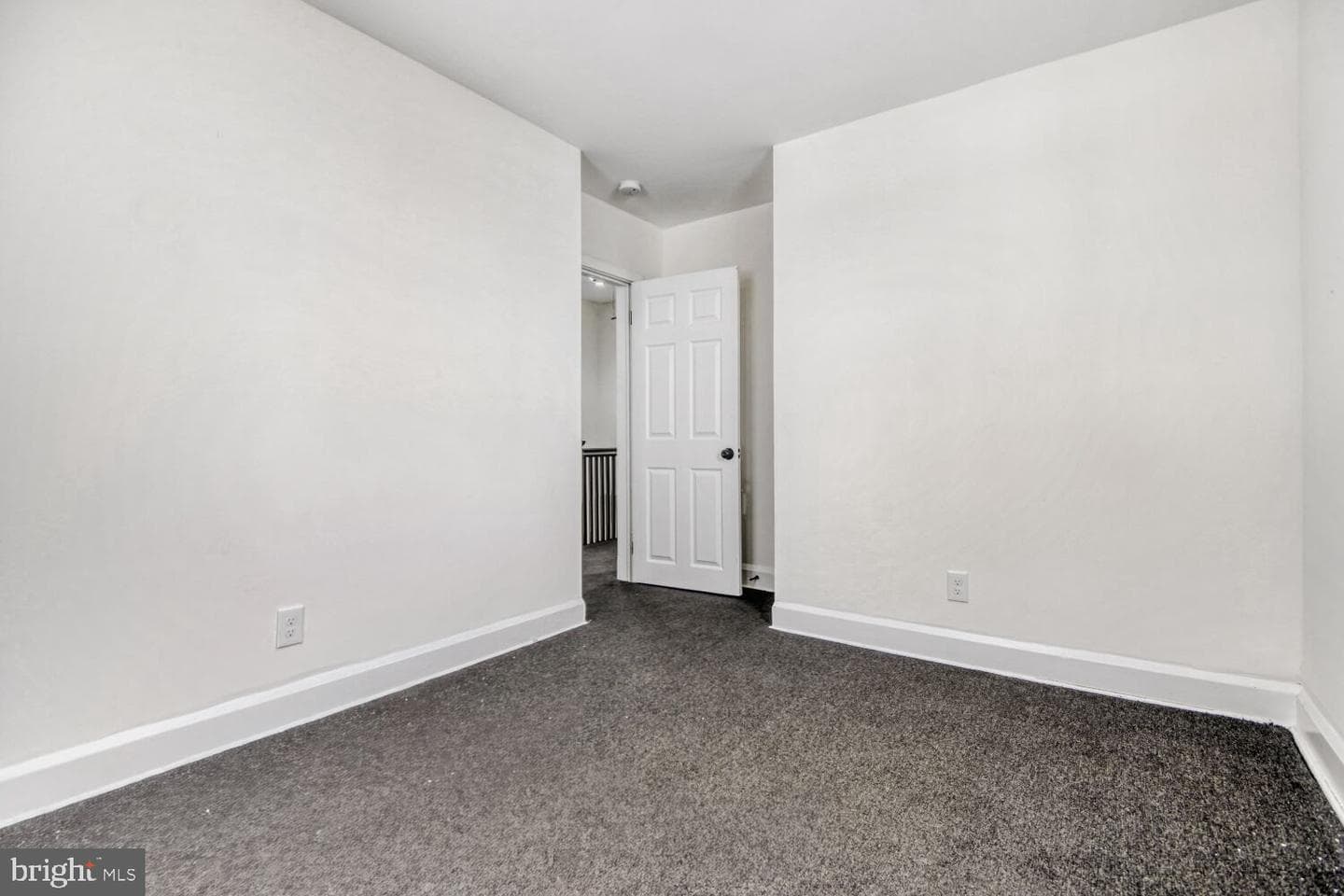 100 Shipway photo 20