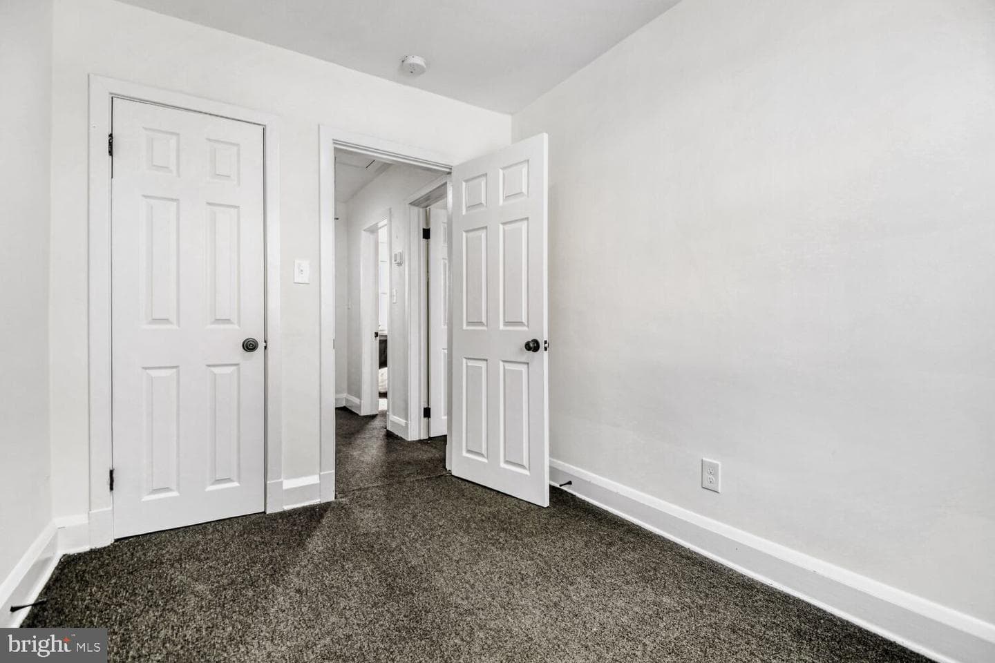 100 Shipway photo 22