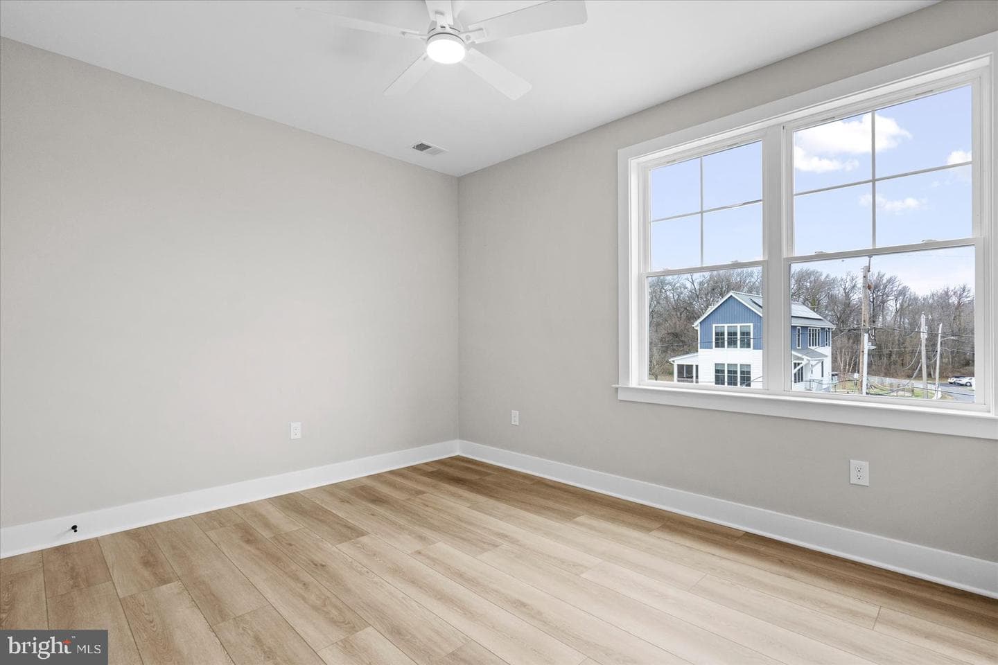 8823 Chesapeake Avenue photo 36