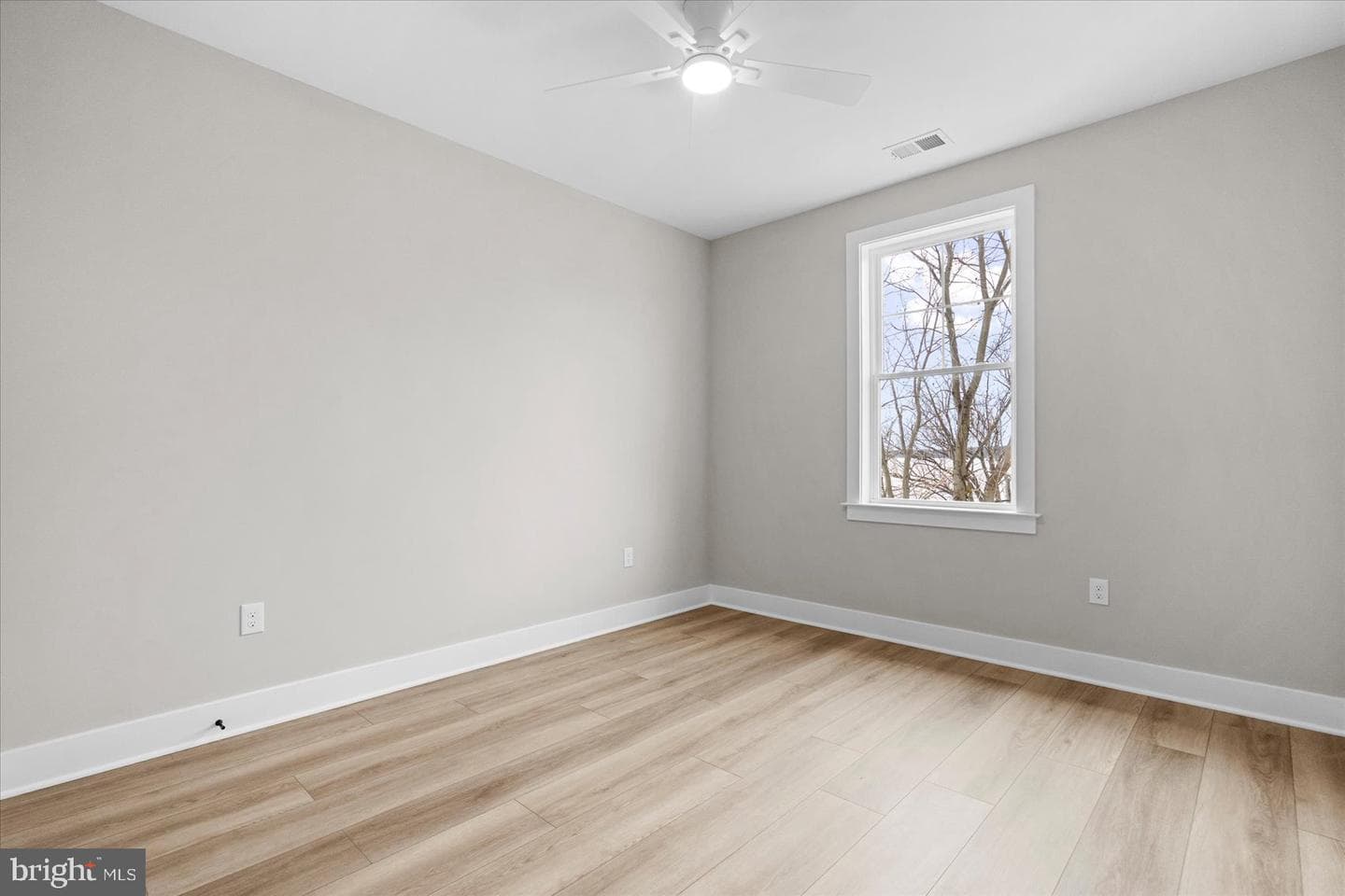 8823 Chesapeake Avenue photo 38