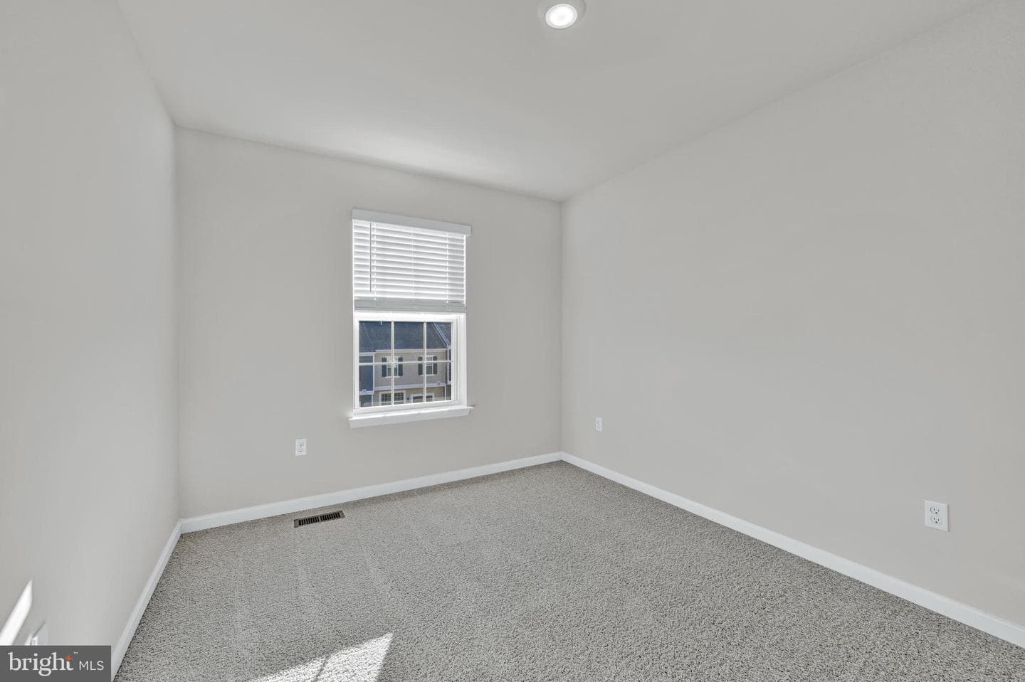 32 Merion Avenue photo 13