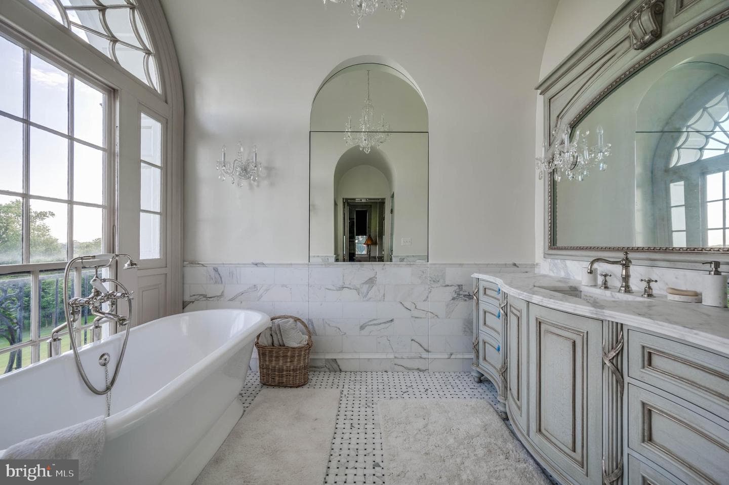 2207 Eastlake Road photo 24