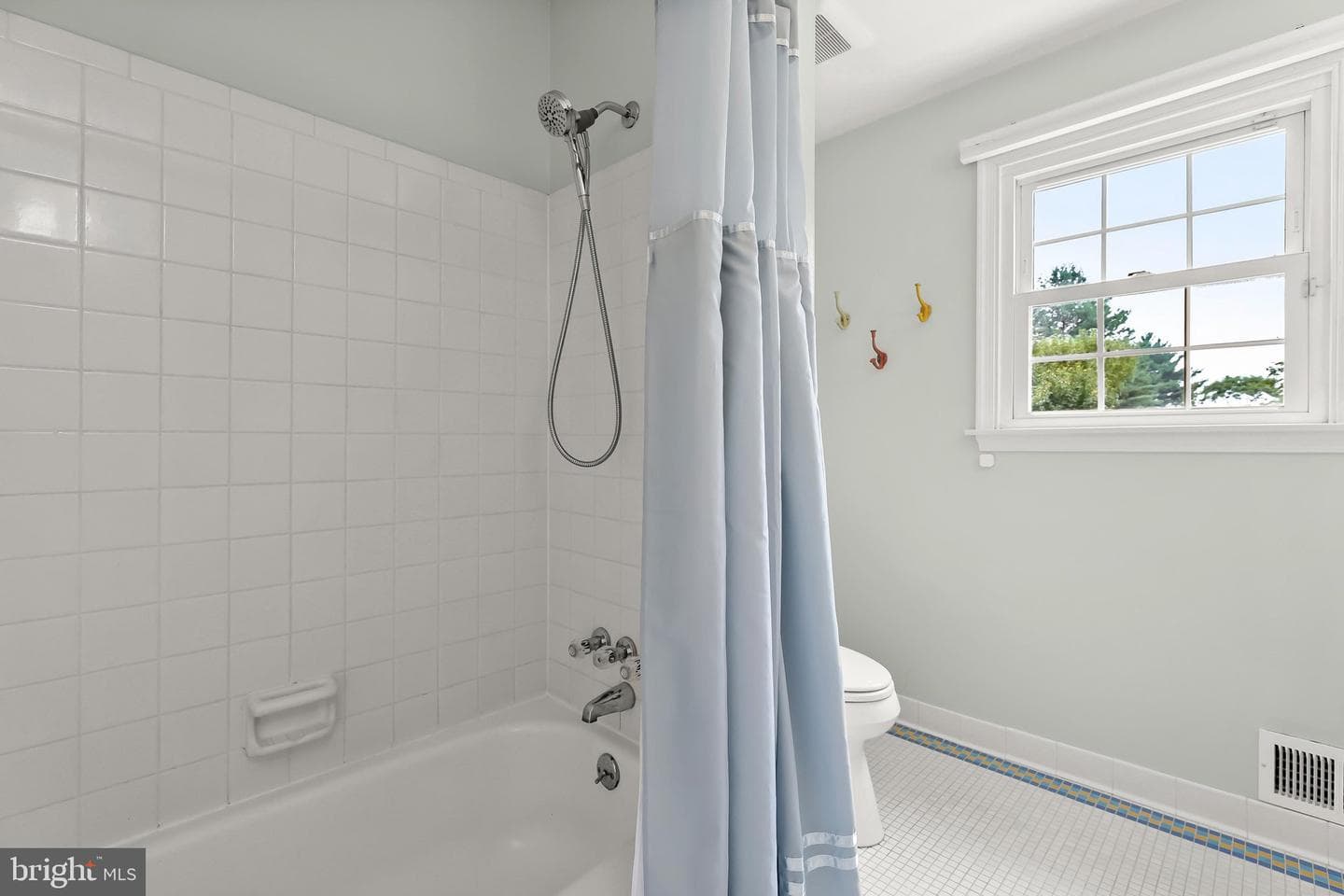 5 Barnstable Court photo 65