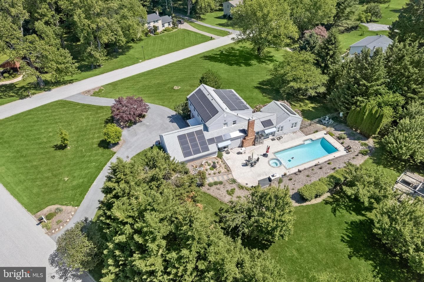 5 Barnstable Court photo 74