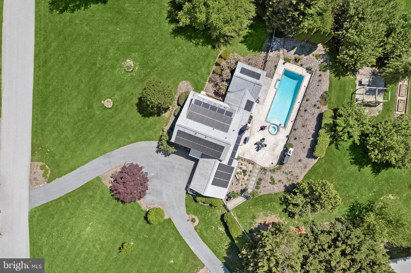 5 Barnstable Court photo 77