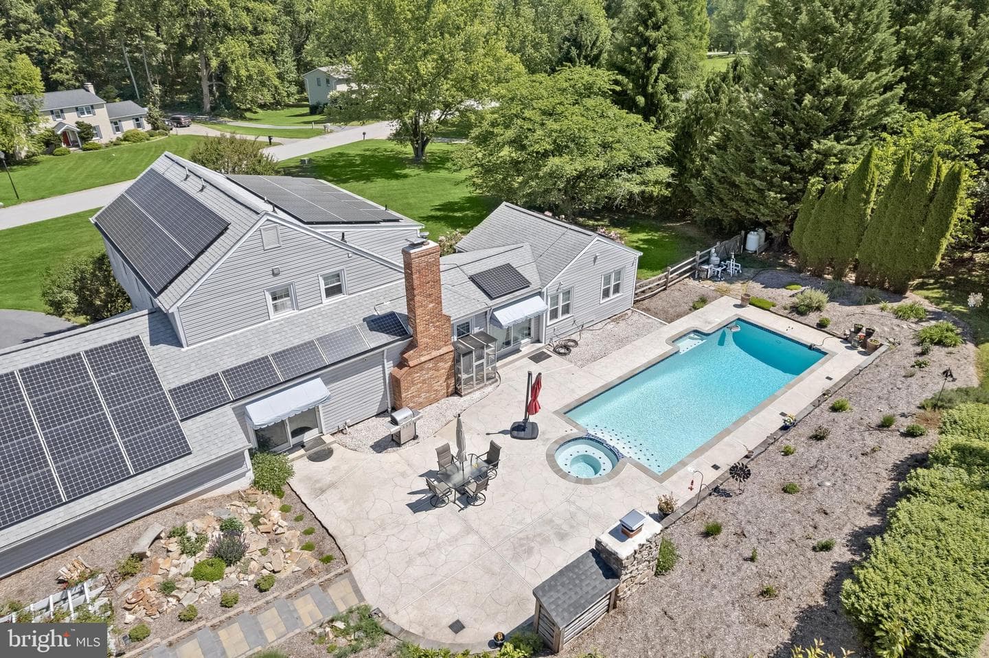 5 Barnstable Court photo 79
