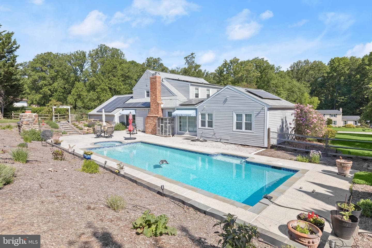 5 Barnstable Court photo 81
