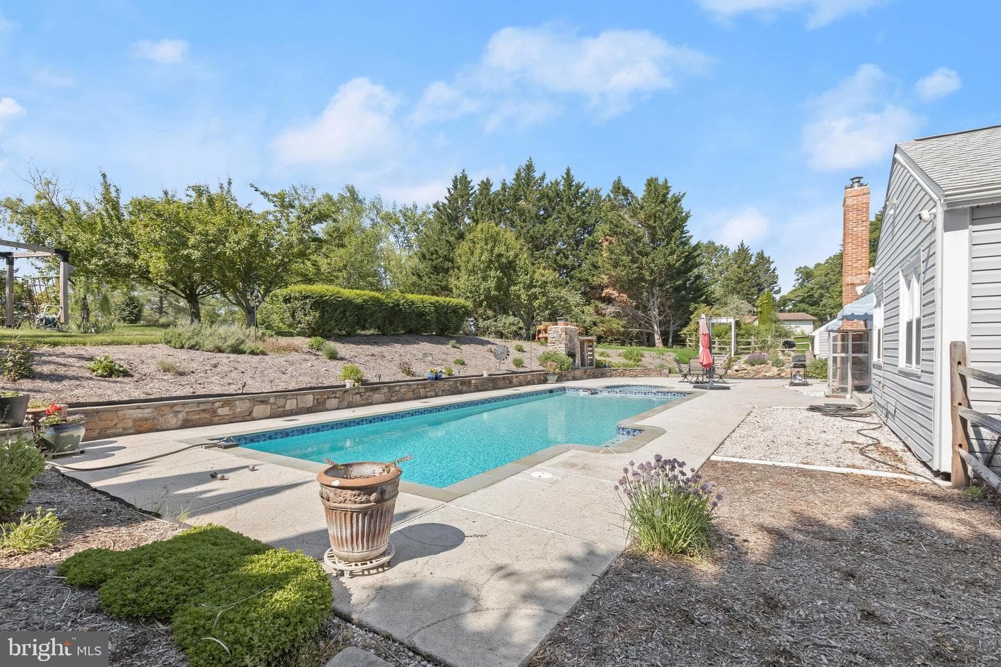 5 Barnstable Court photo 86