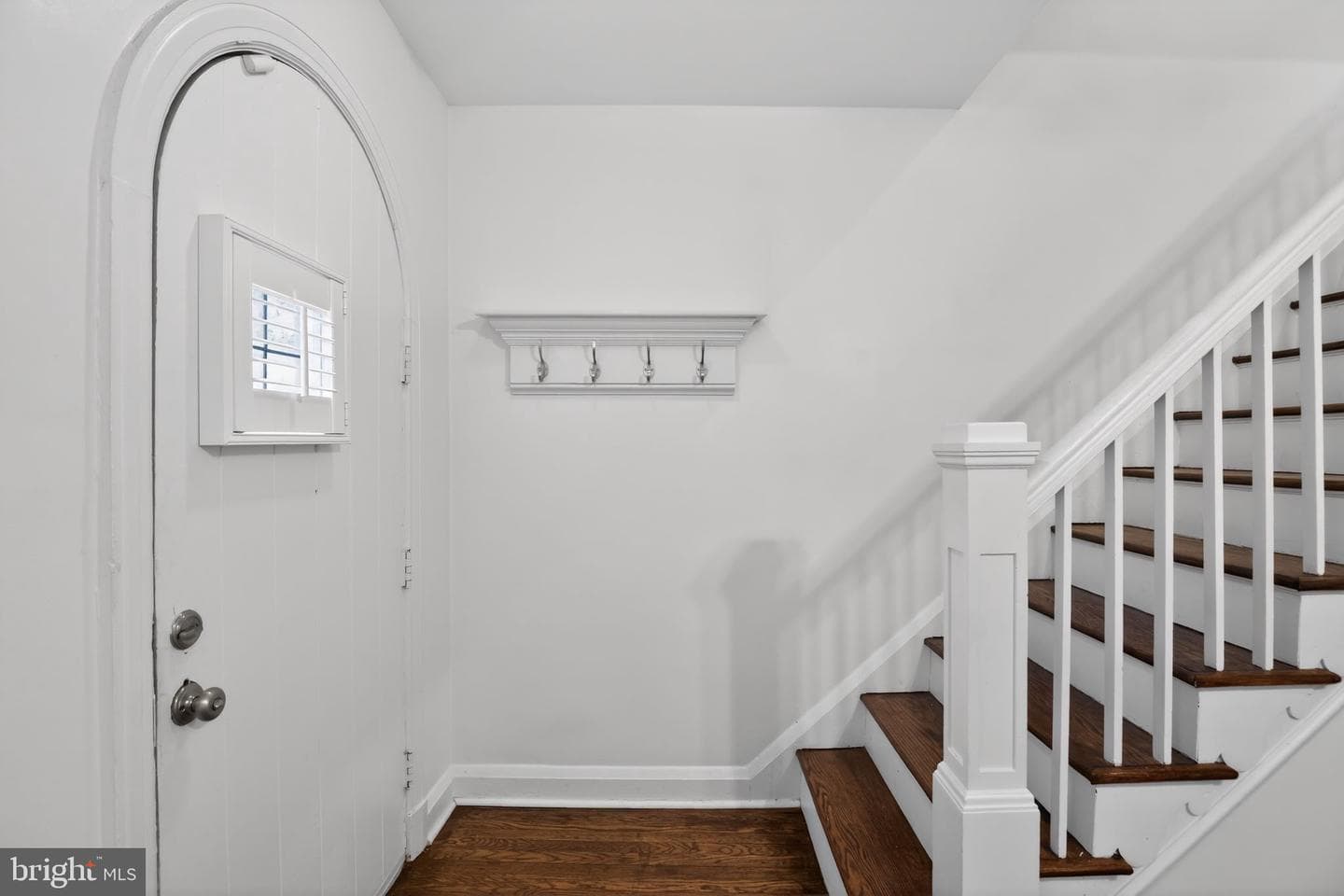 6843 Dunbar Road photo 2