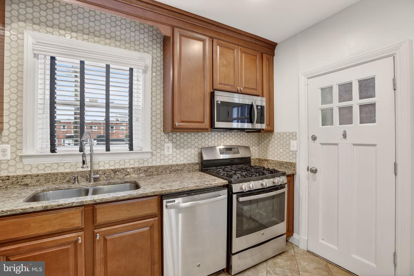 6843 Dunbar Road photo 9