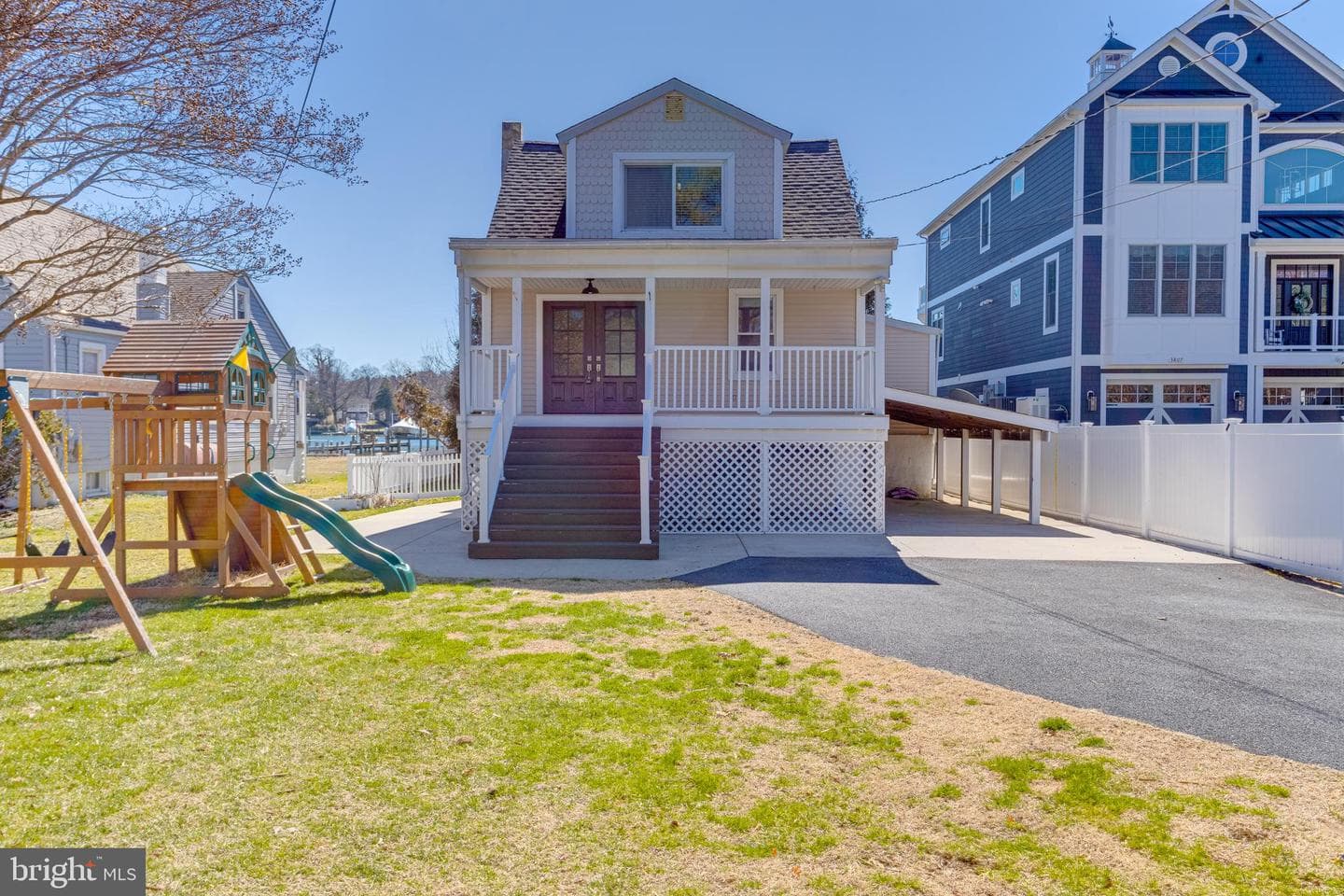 3809 Clarks Point photo 2
