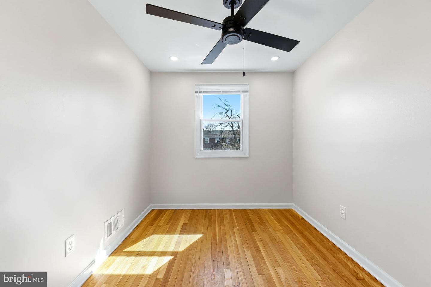1003 Foxridge Lane photo 29