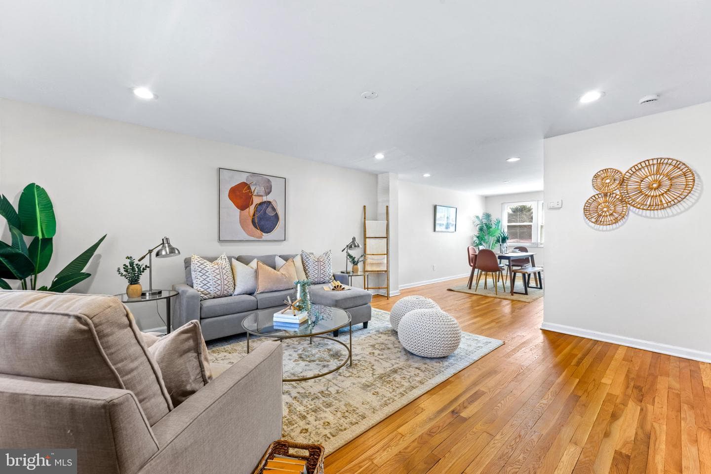 1003 Foxridge Lane photo 4
