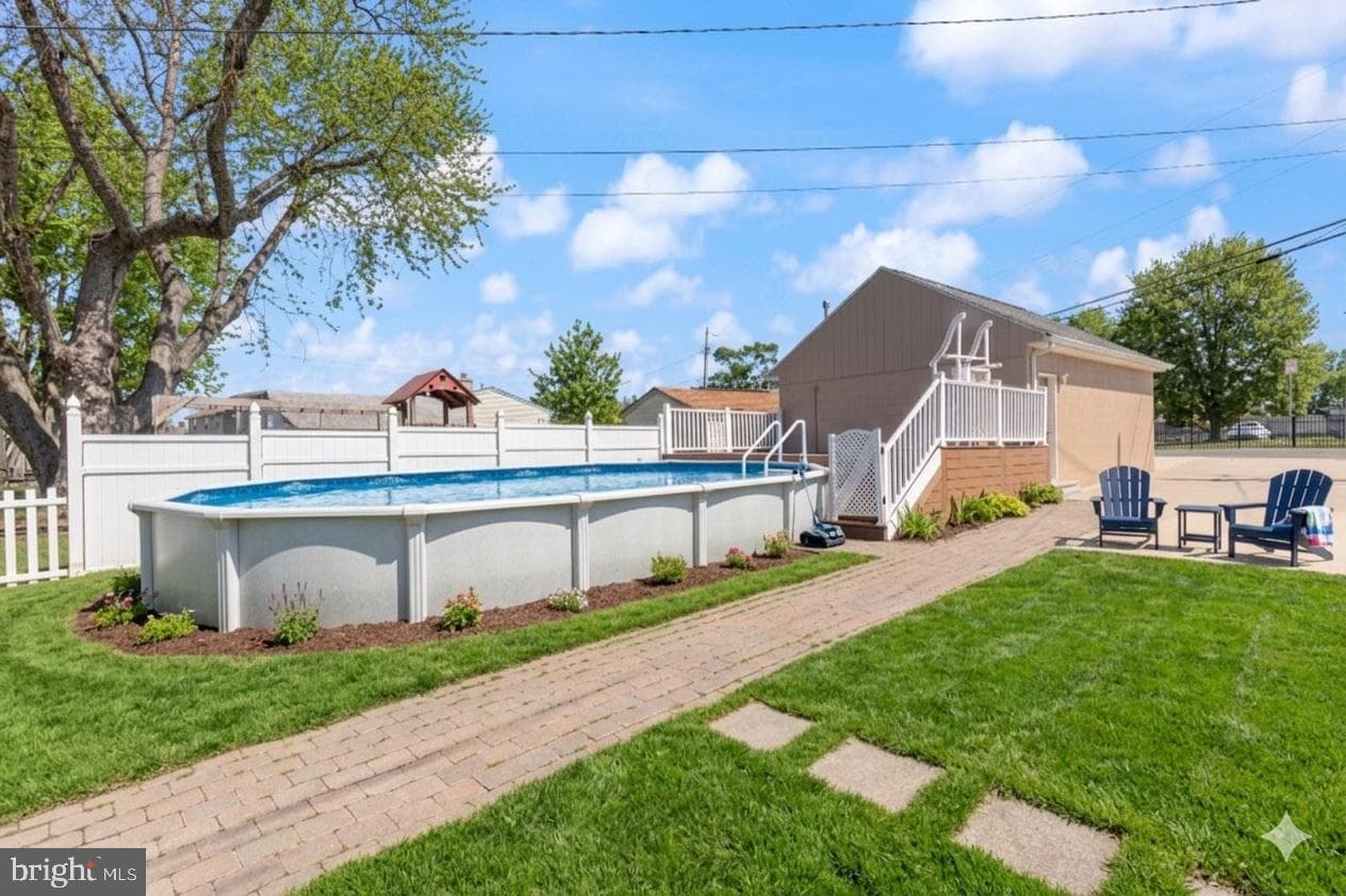 7512 Battle Grove Circle photo 4