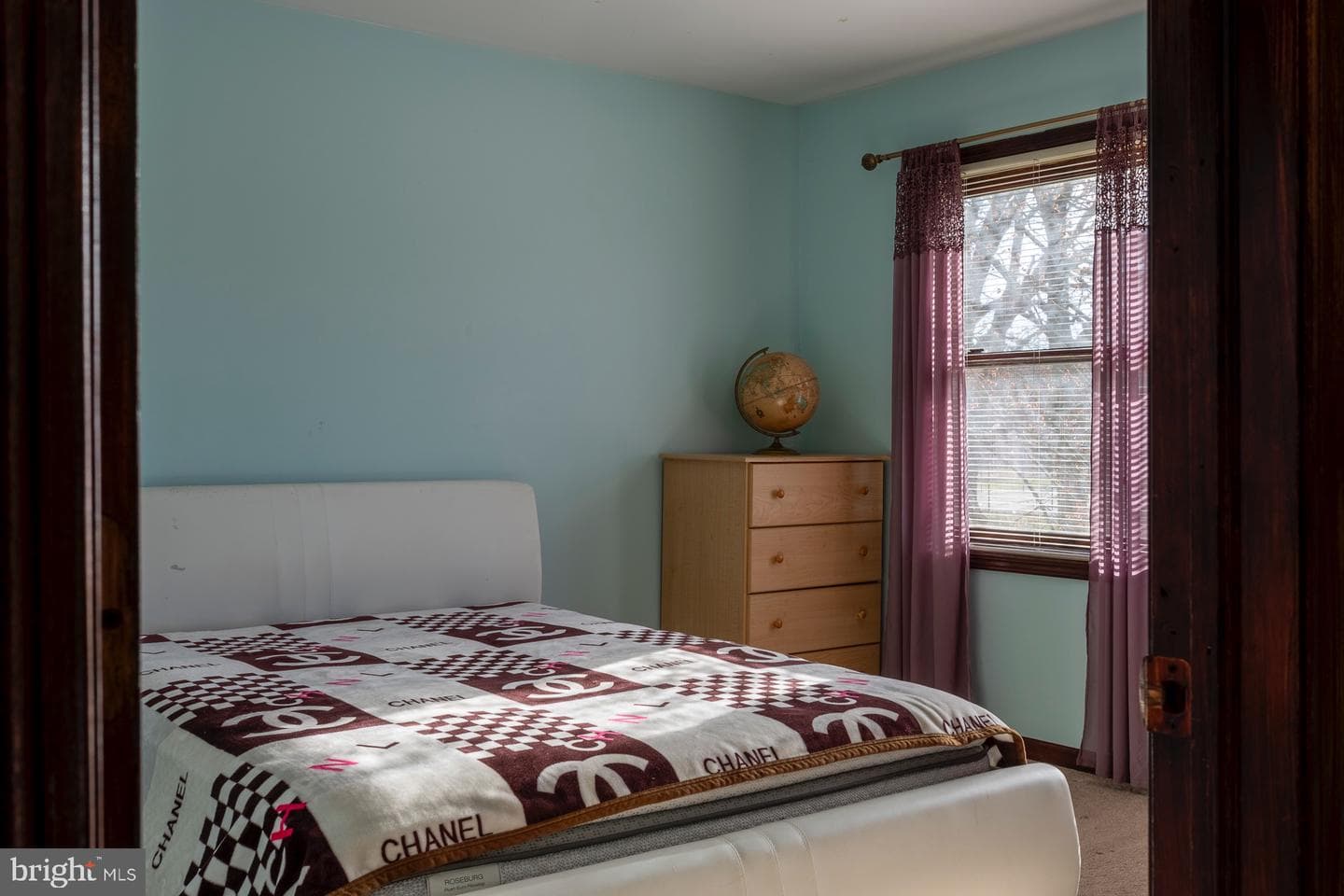 212 New Avenue photo 28