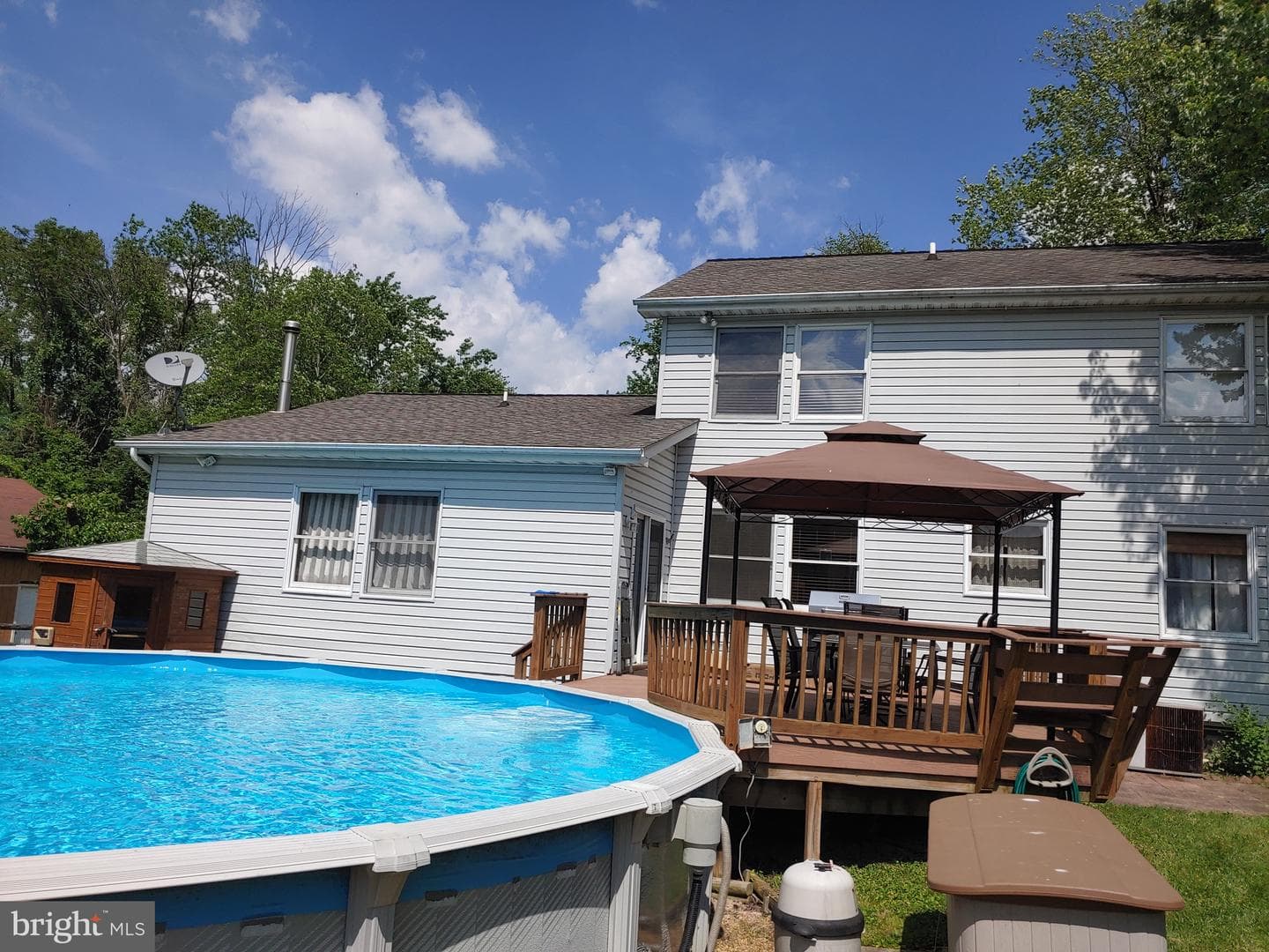 212 New Avenue photo 40