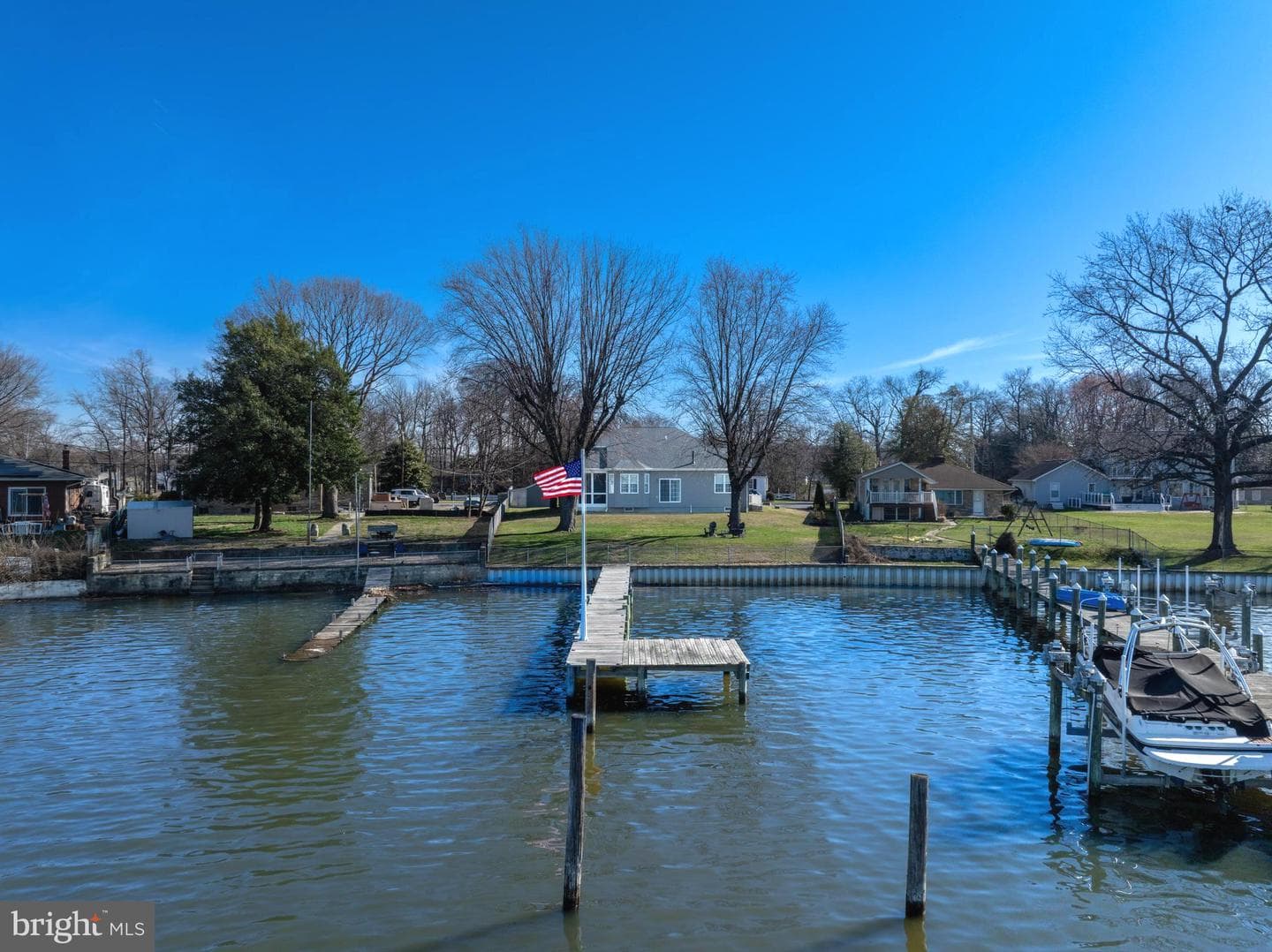 712 Riverside Drive photo 10