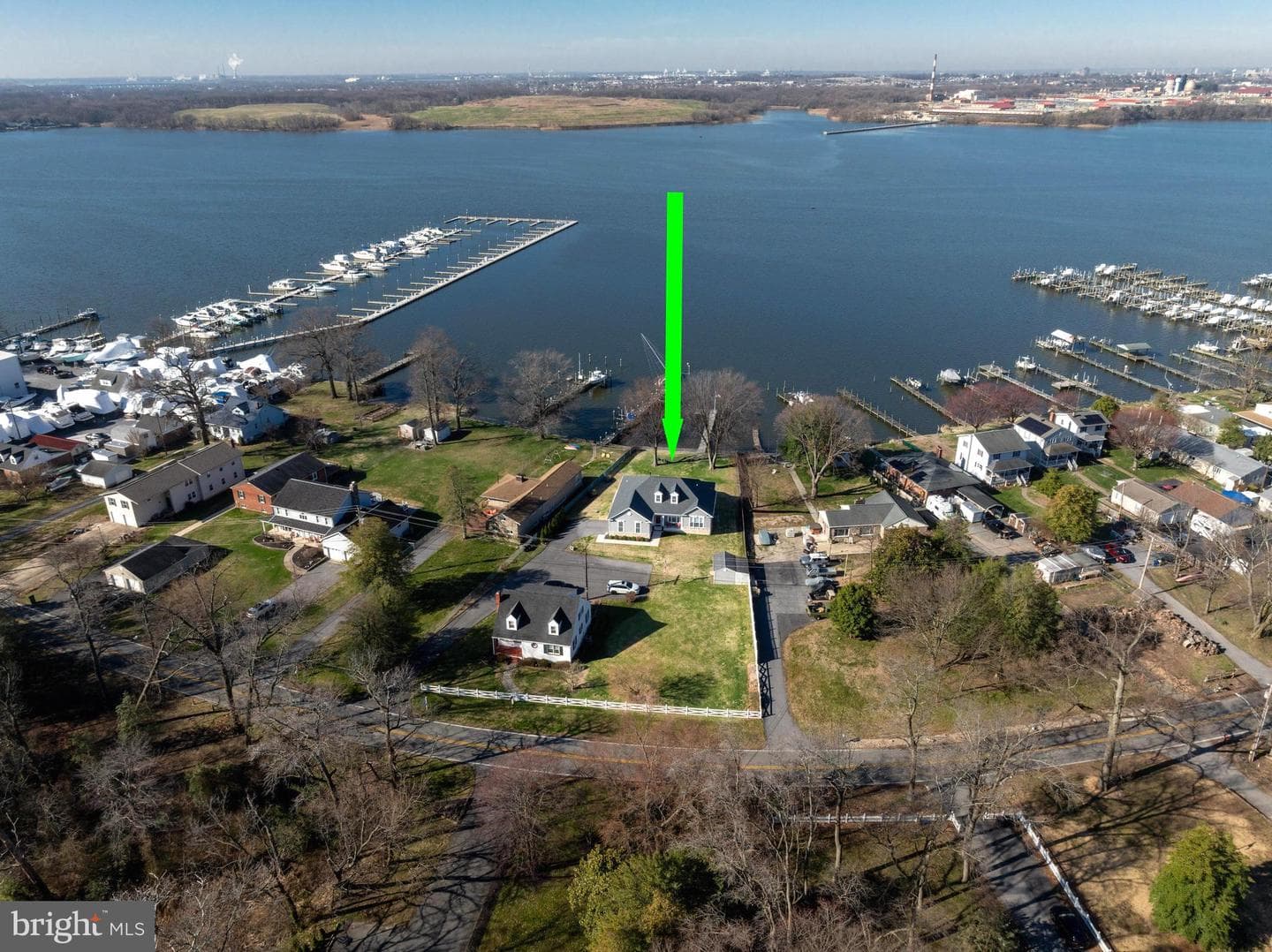 712 Riverside Drive photo 18