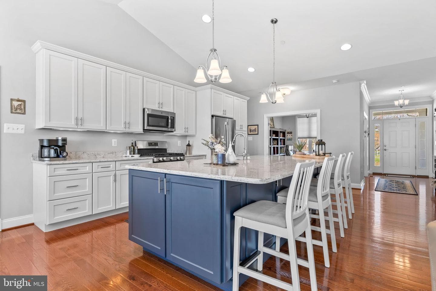 712 Riverside Drive photo 34
