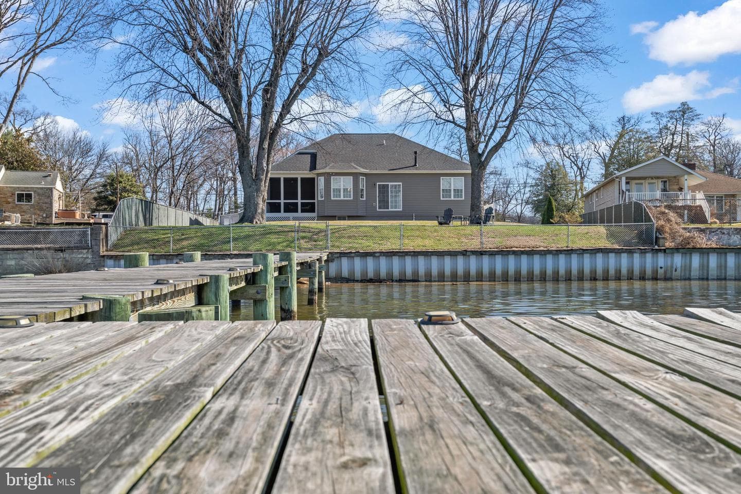 712 Riverside Drive photo 91