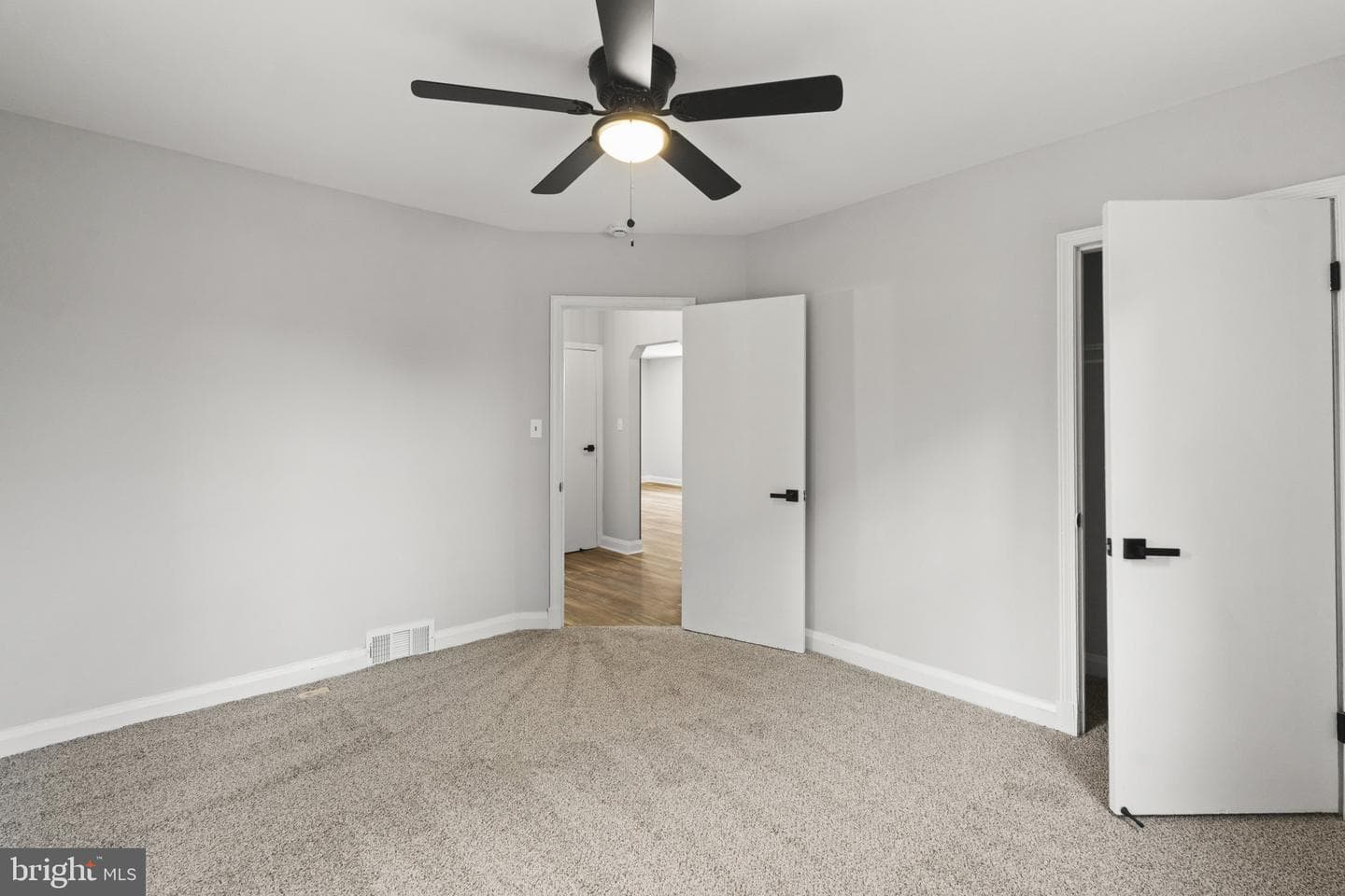 1911 Kernan Drive photo 14