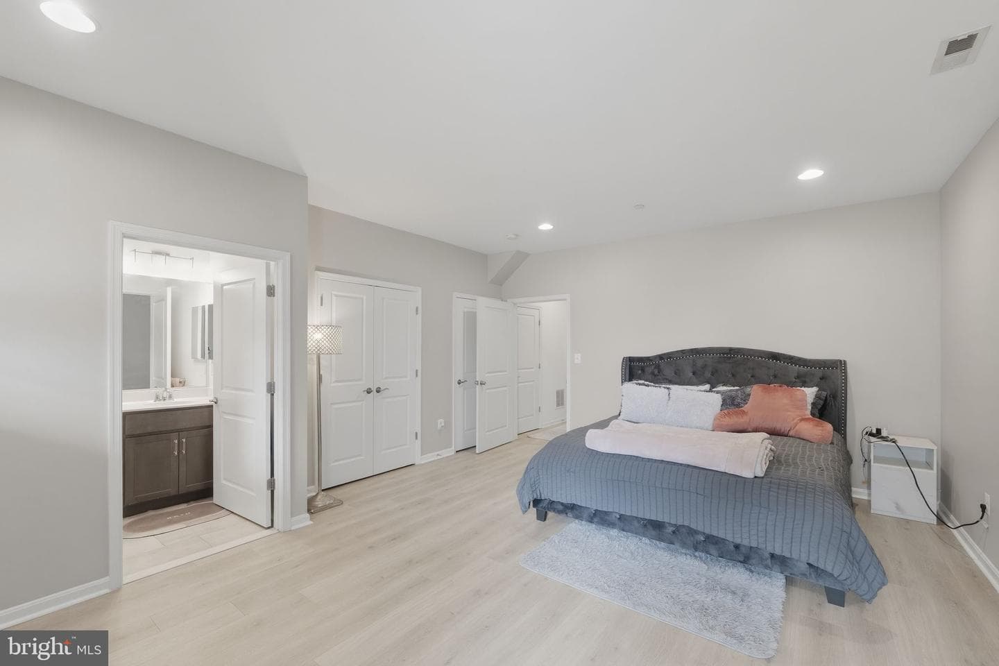 1403 Hudson View Road photo 10