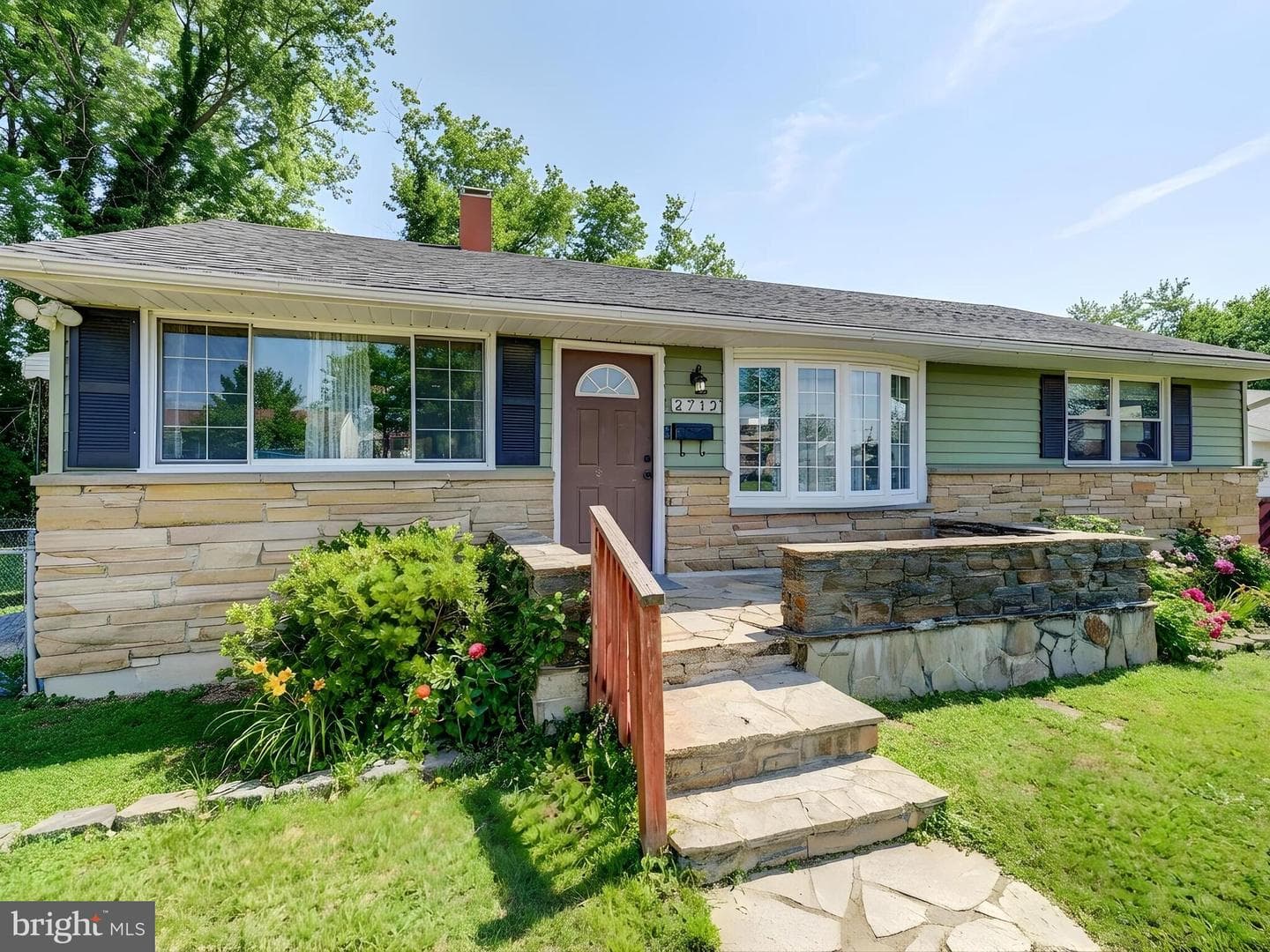 2712 Burridge Road photo 4