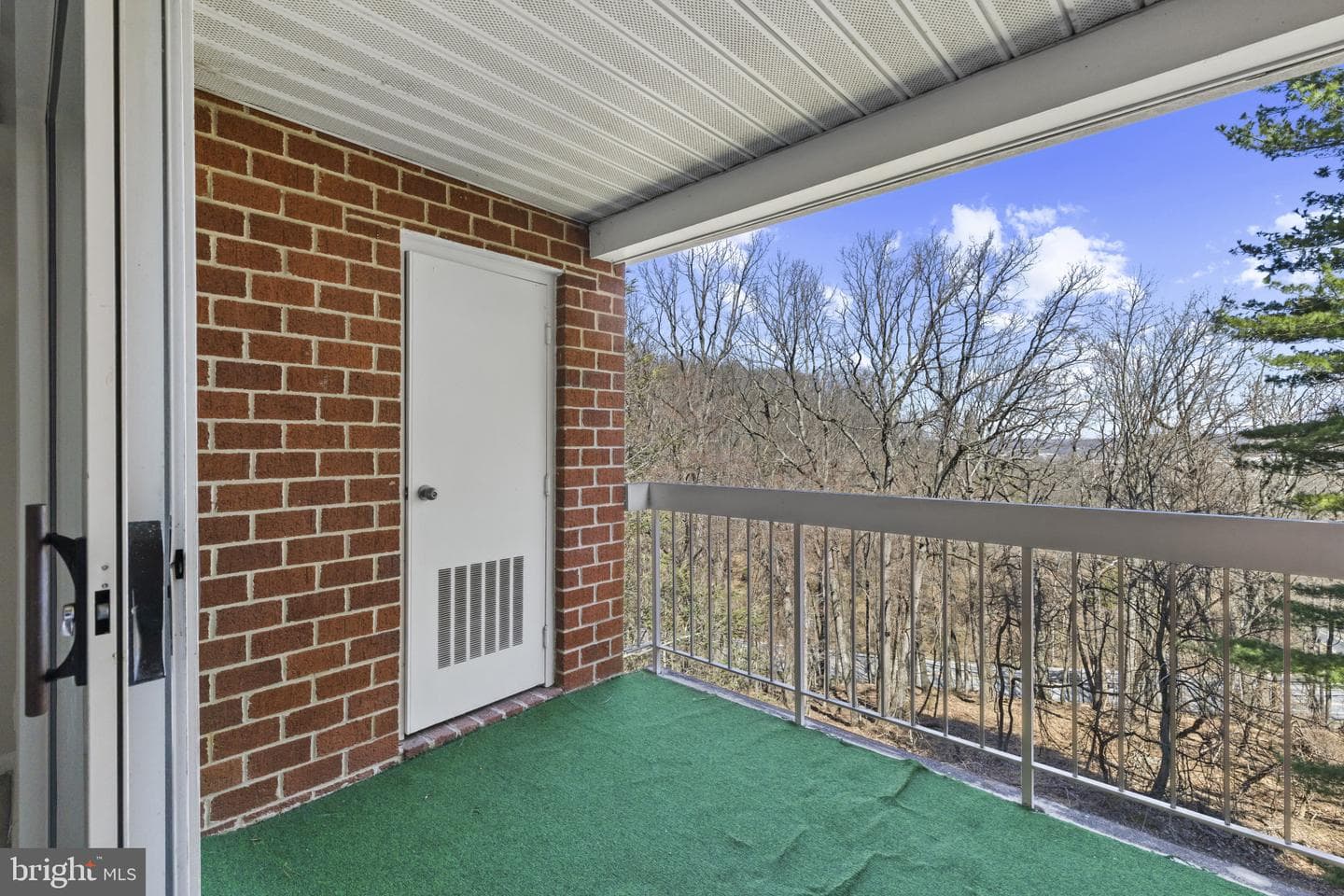 6 Gurteen Court #301 photo 26
