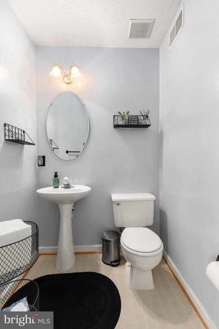 5136 Windermere Circle photo 14