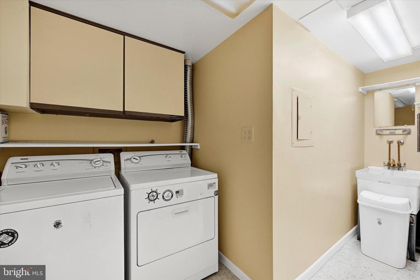 2 Elphin Court #202 photo 14