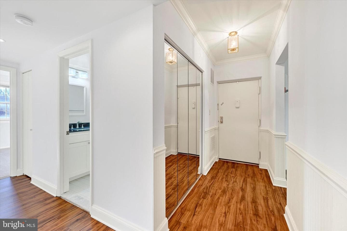 2 Elphin Court #202 photo 26