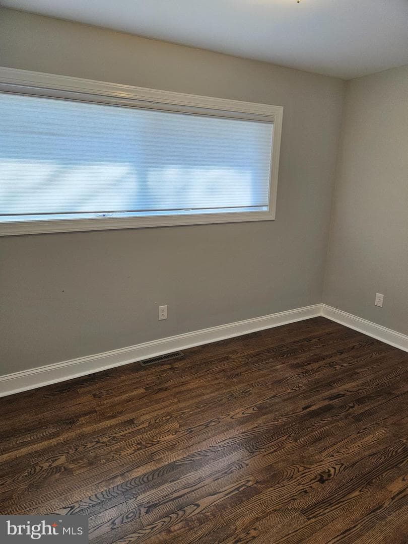 7913 Hilltop Avenue photo 14