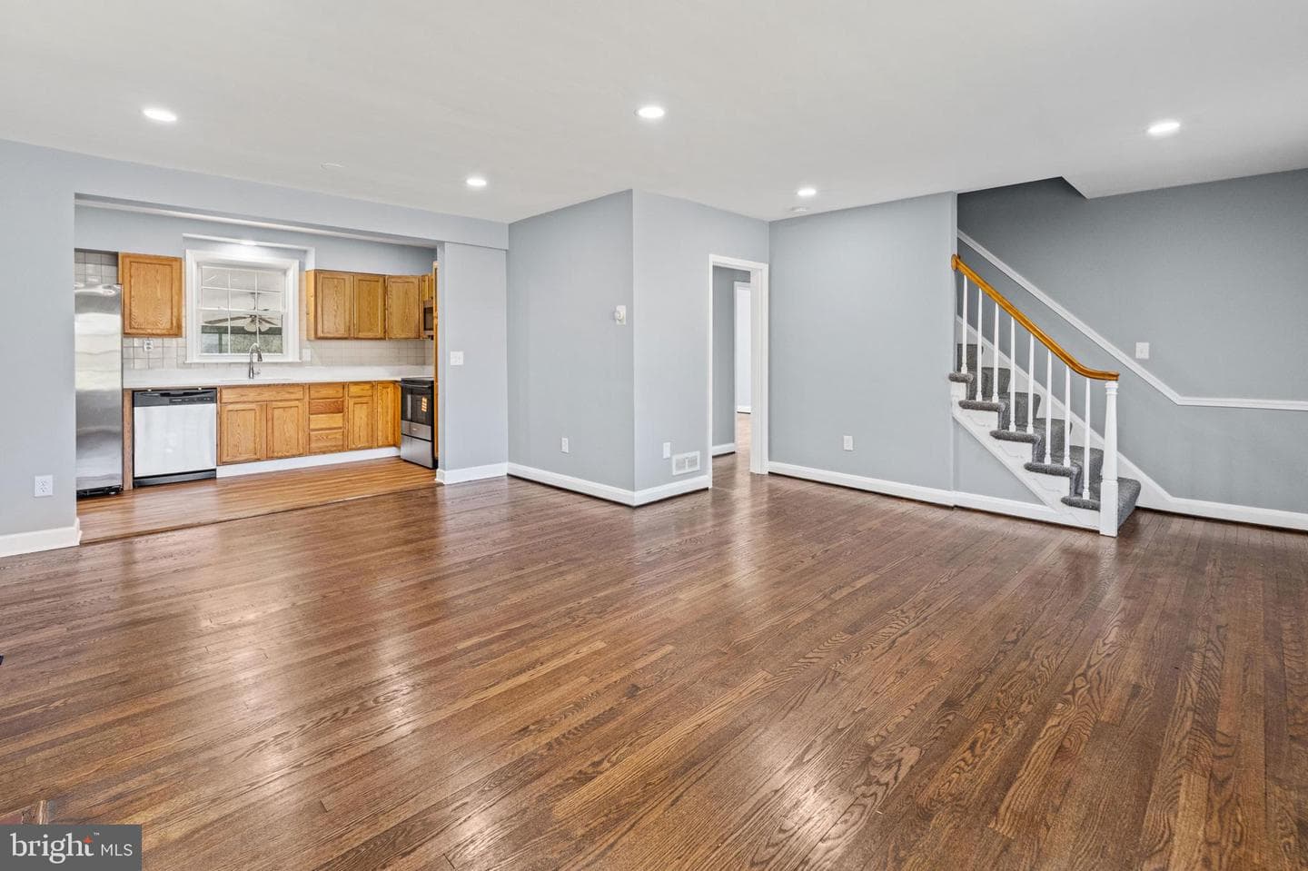 1413 Glendale Road photo 6