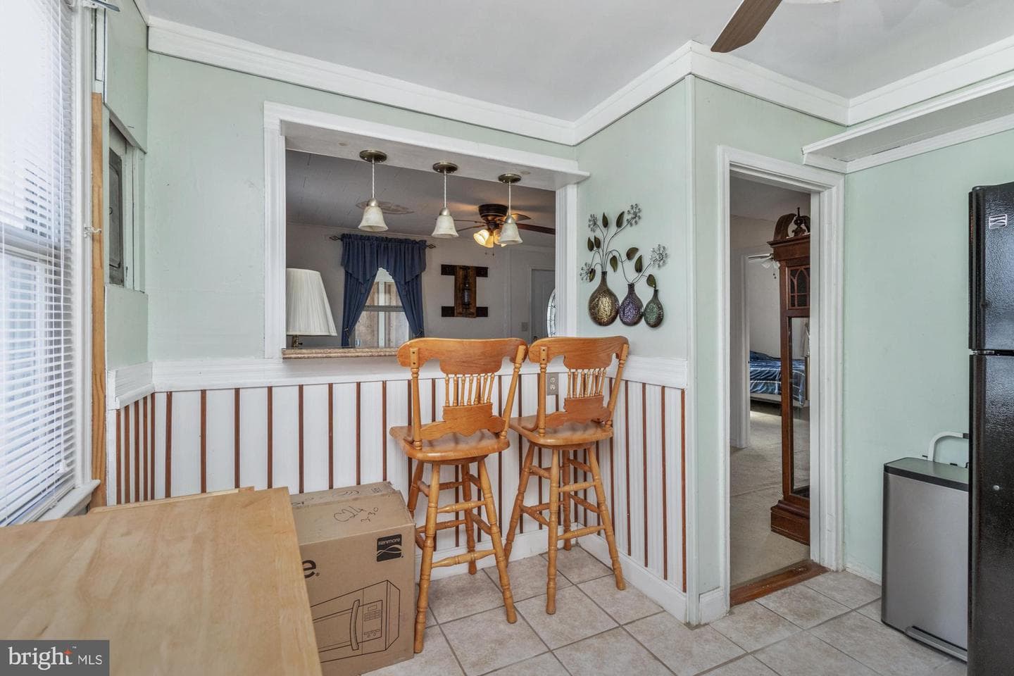 918 Renfrew Street photo 16
