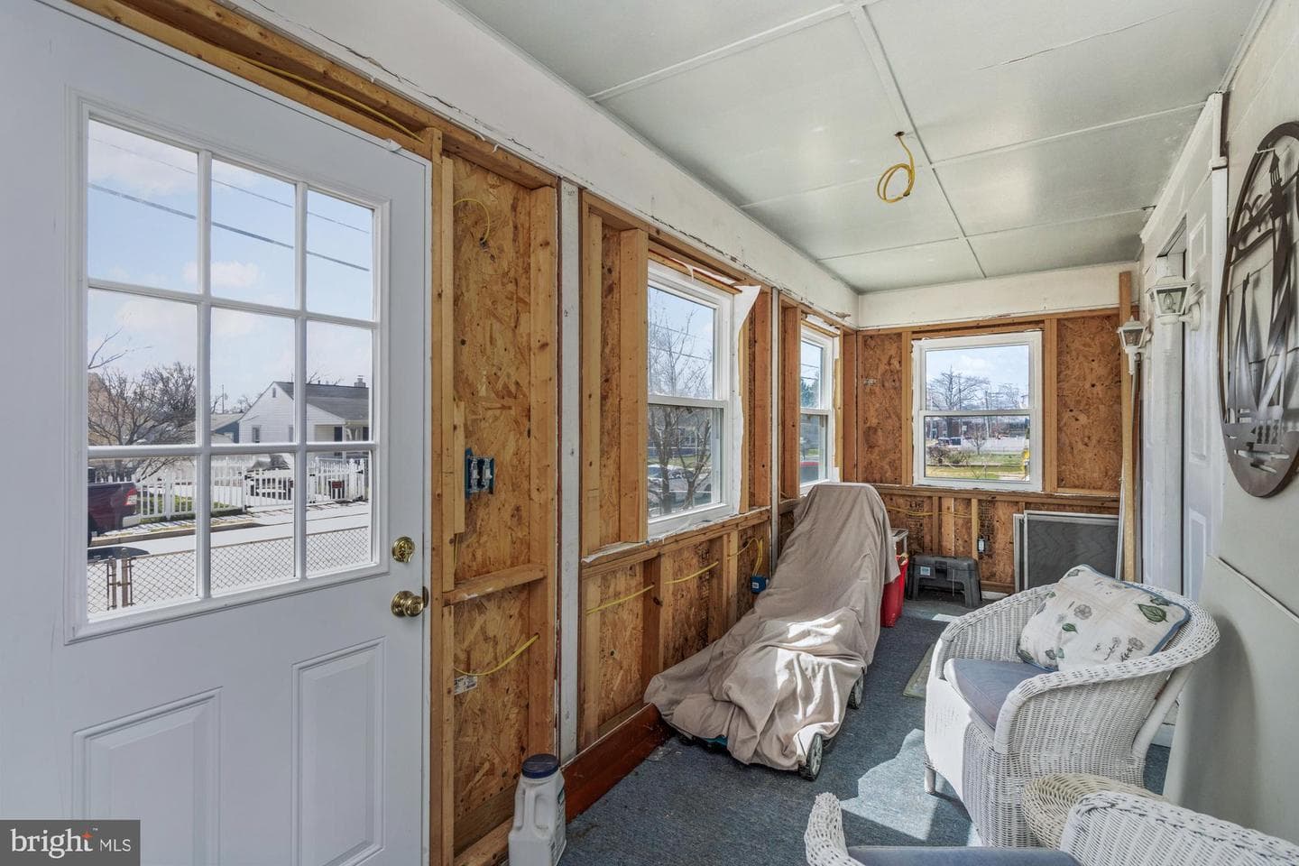 918 Renfrew Street photo 6