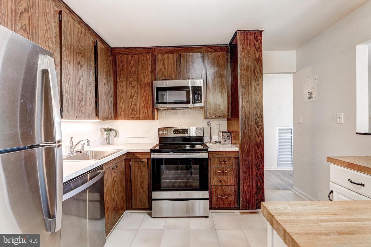 1 Smeton Place #1107 photo 11
