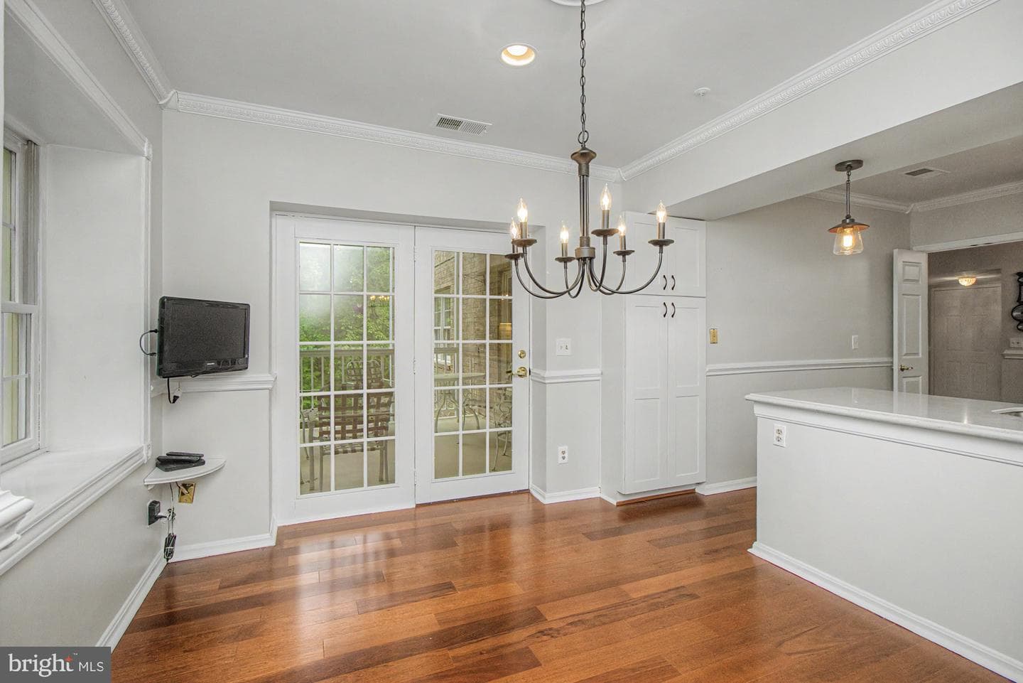 210 Belmont Forest Court #306 photo 34
