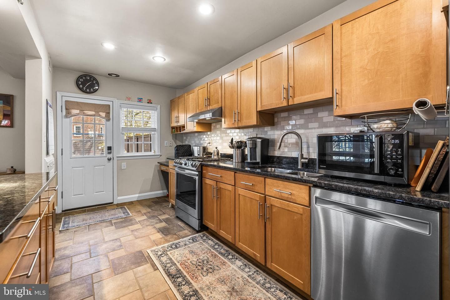 6447 Blenheim Road photo 13