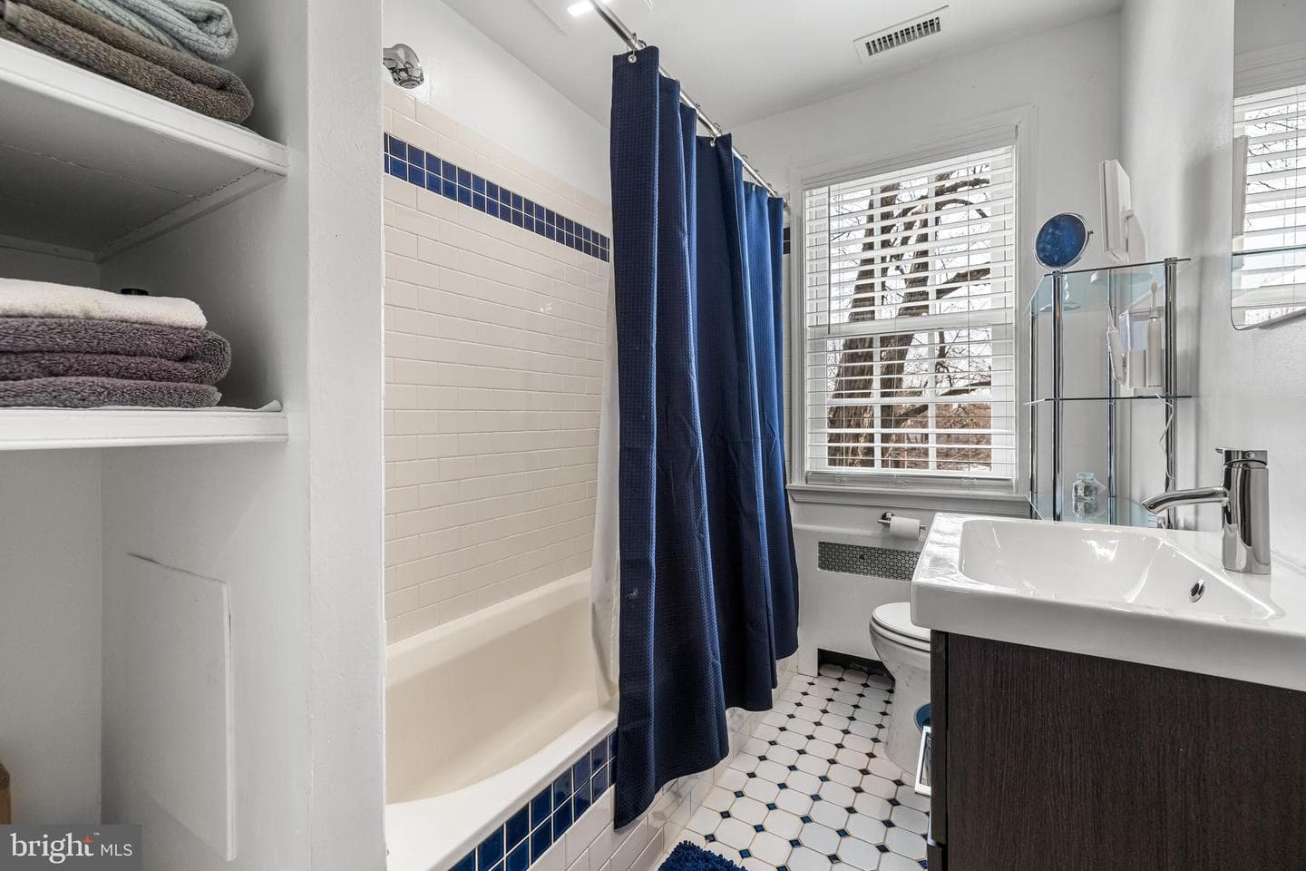 6447 Blenheim Road photo 25