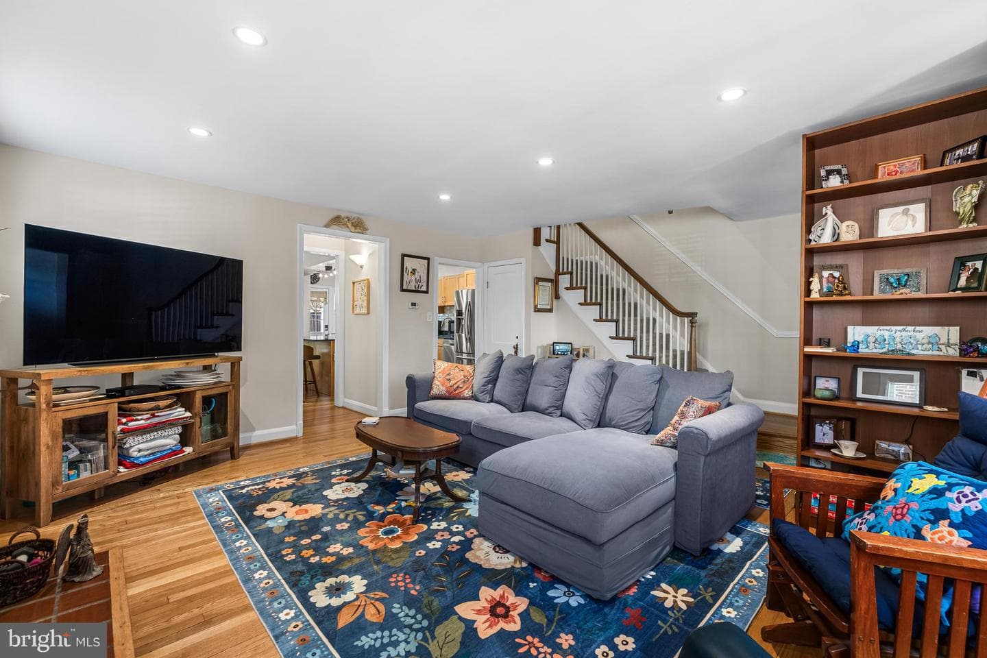 6447 Blenheim Road photo 9