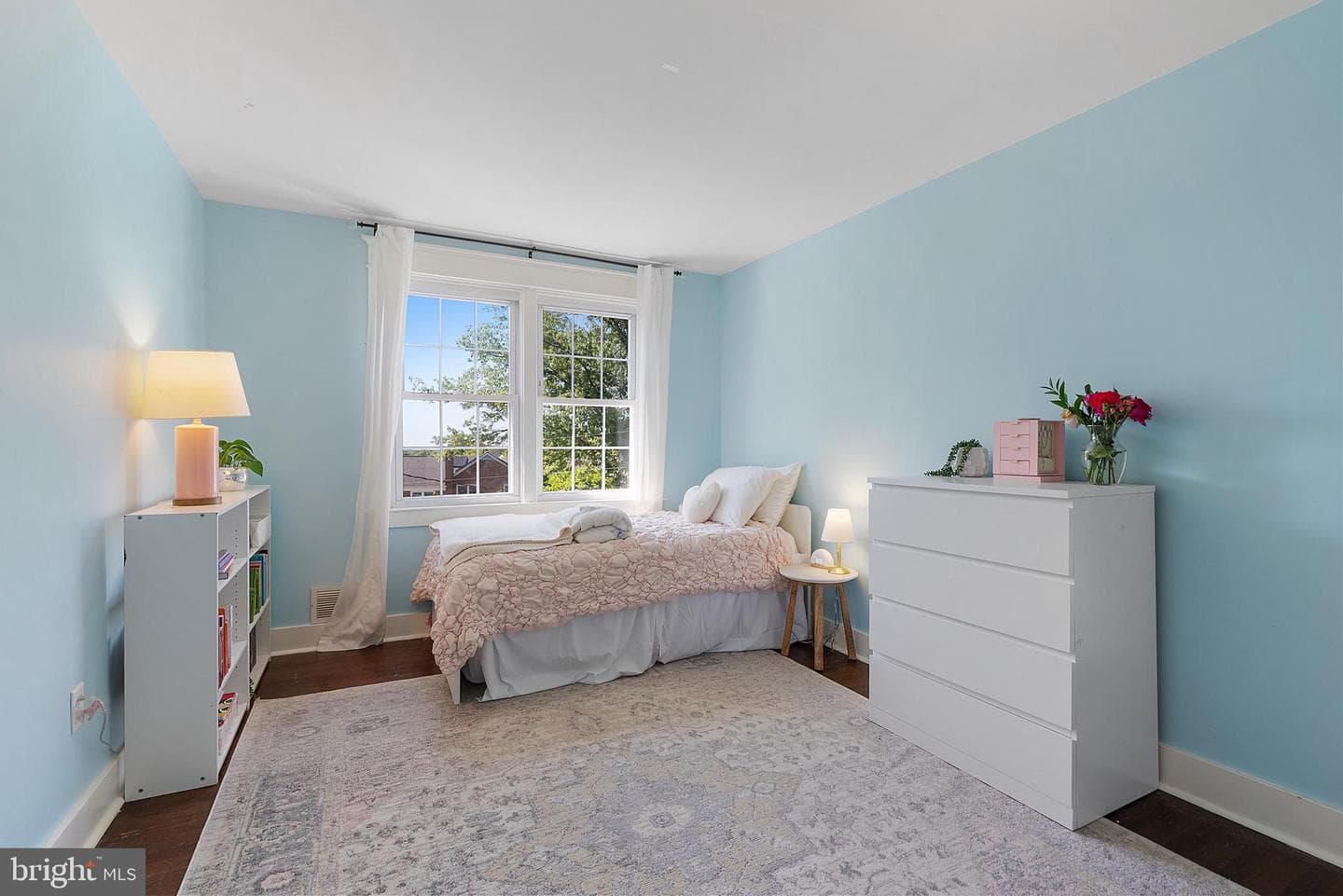 1569 Doxbury Road photo 22