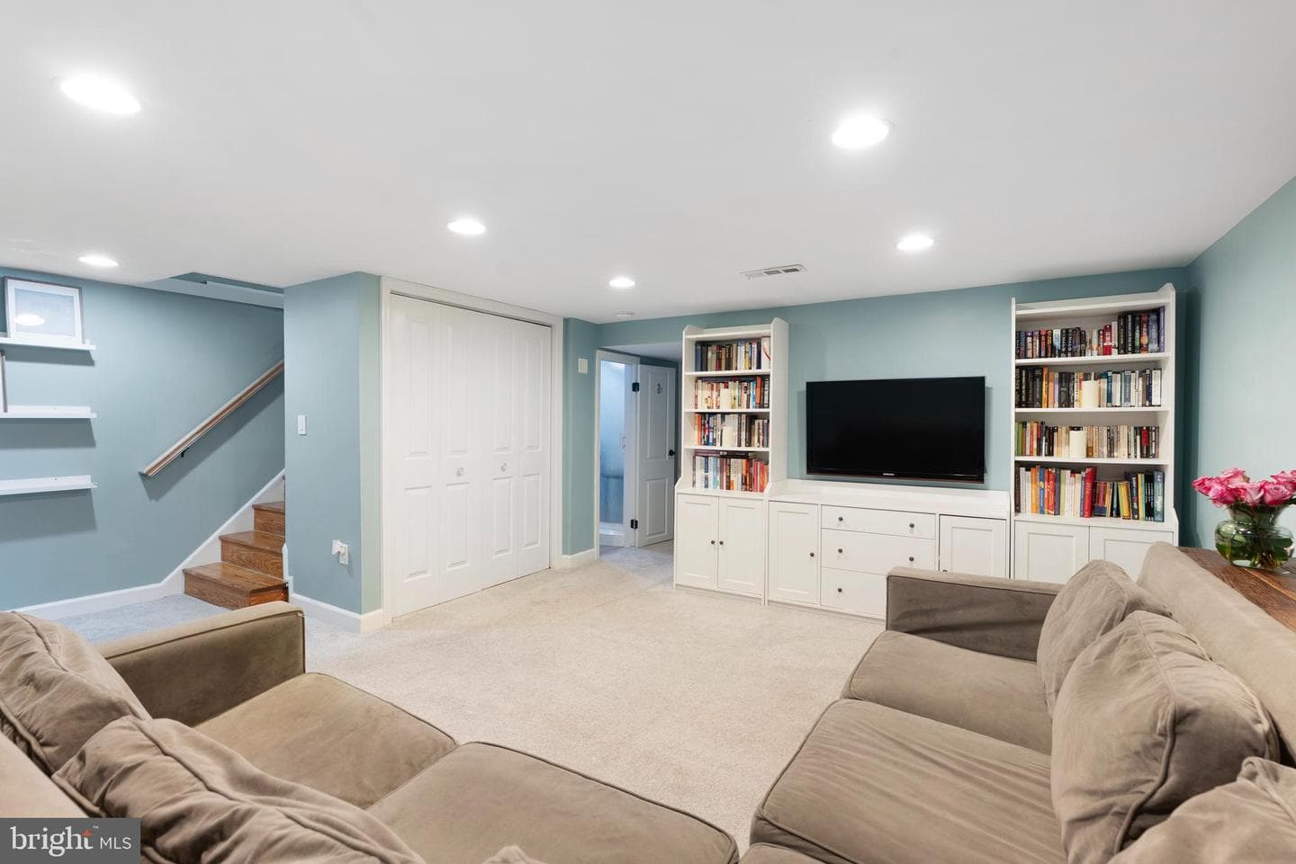 1569 Doxbury Road photo 30