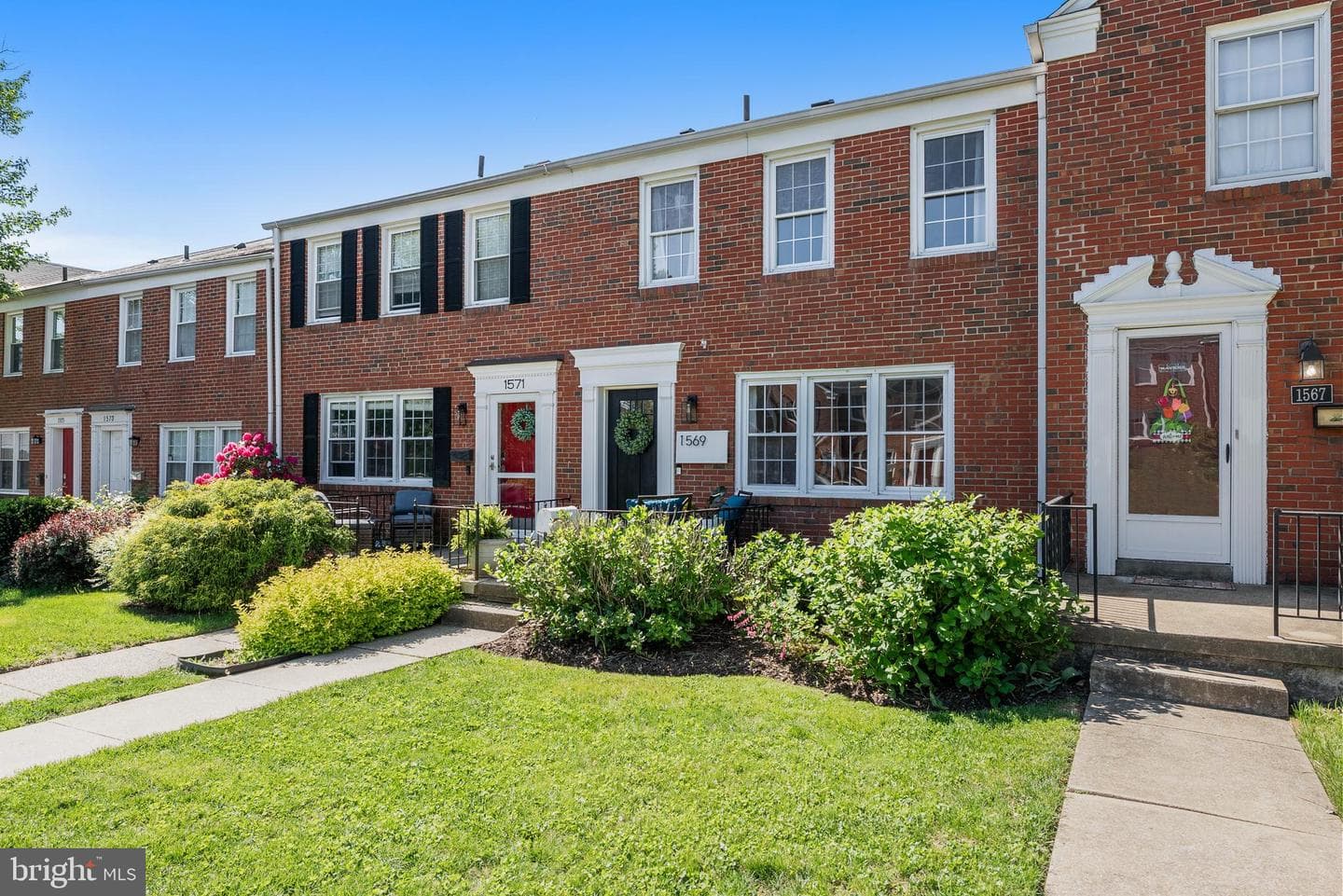 1569 Doxbury Road photo 8