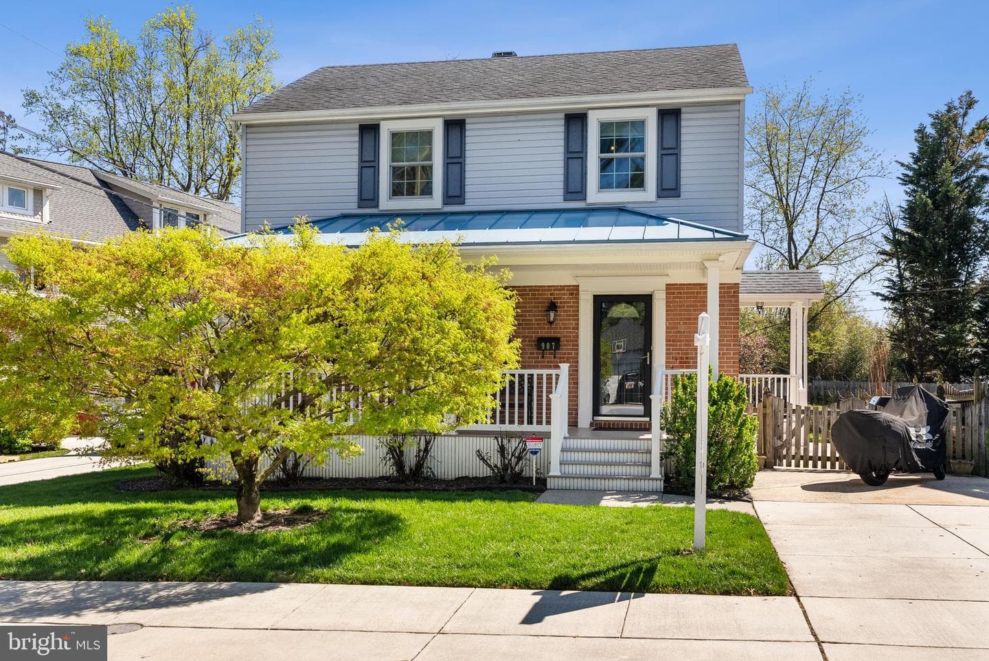 907 Arran Road